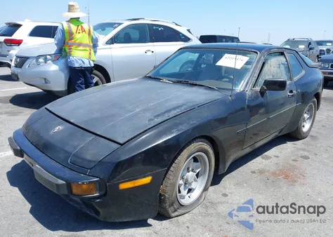 1984 Porsche 944 z USA, uszkodzony, nr VIN WP0AA0947EN459060